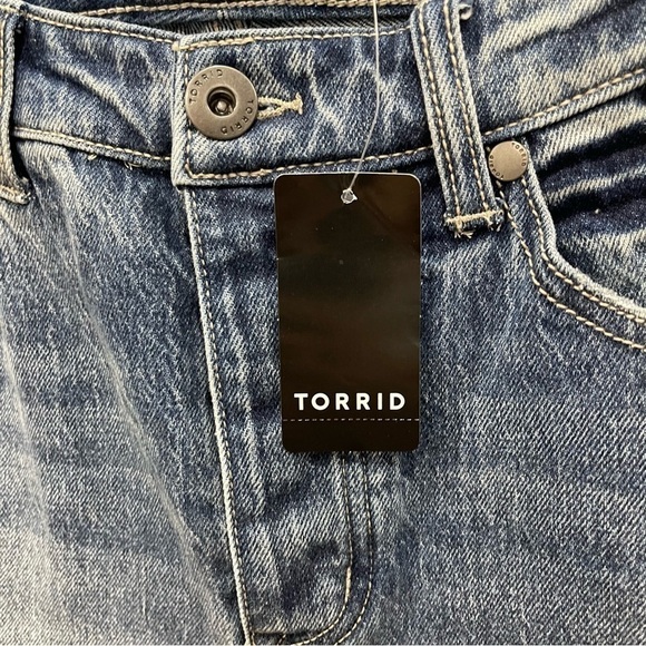 Torrid High-Rise Straight Jeans Raw Hem Size 12 Regular - Picture 4 of 11